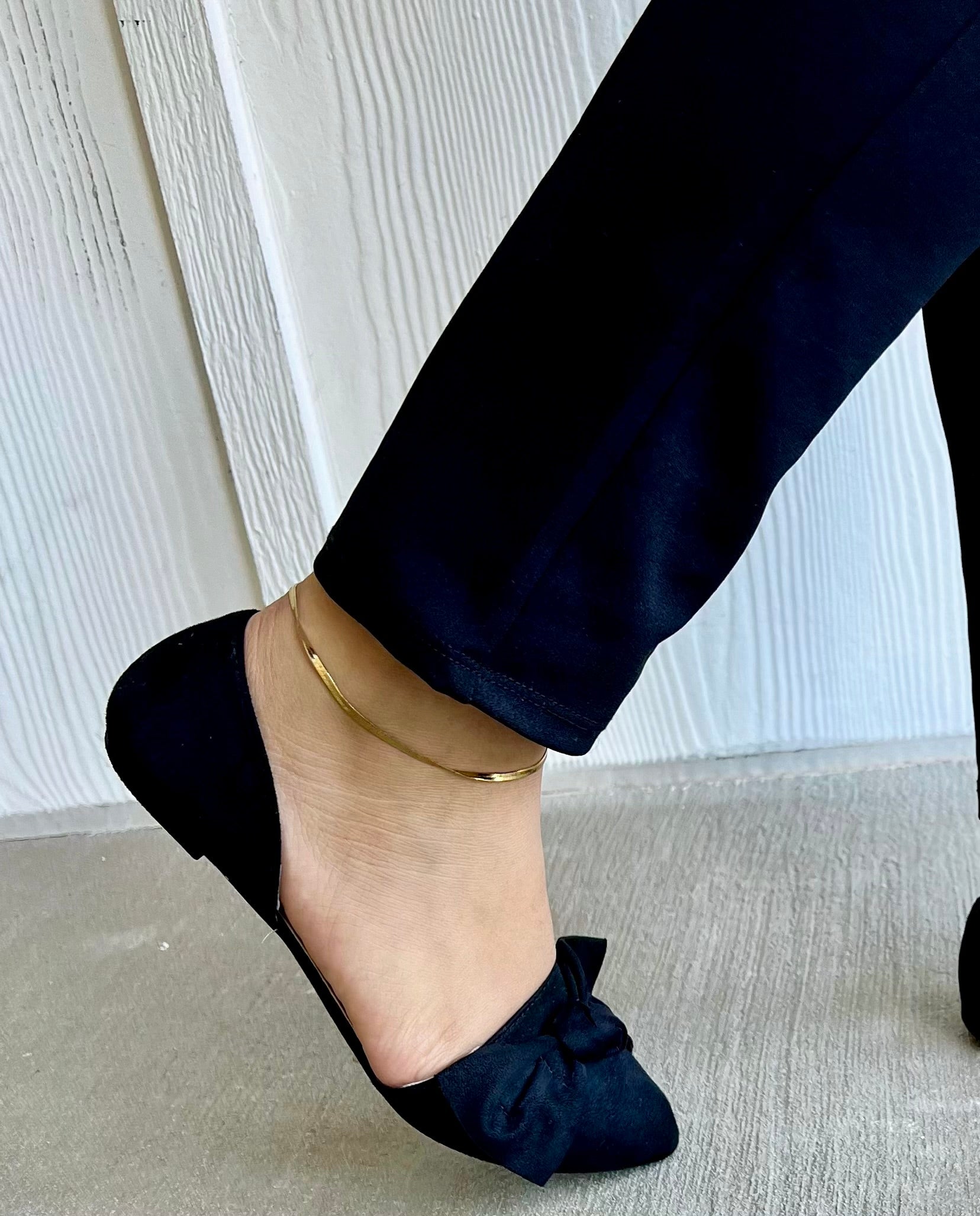 Bow Down Flats