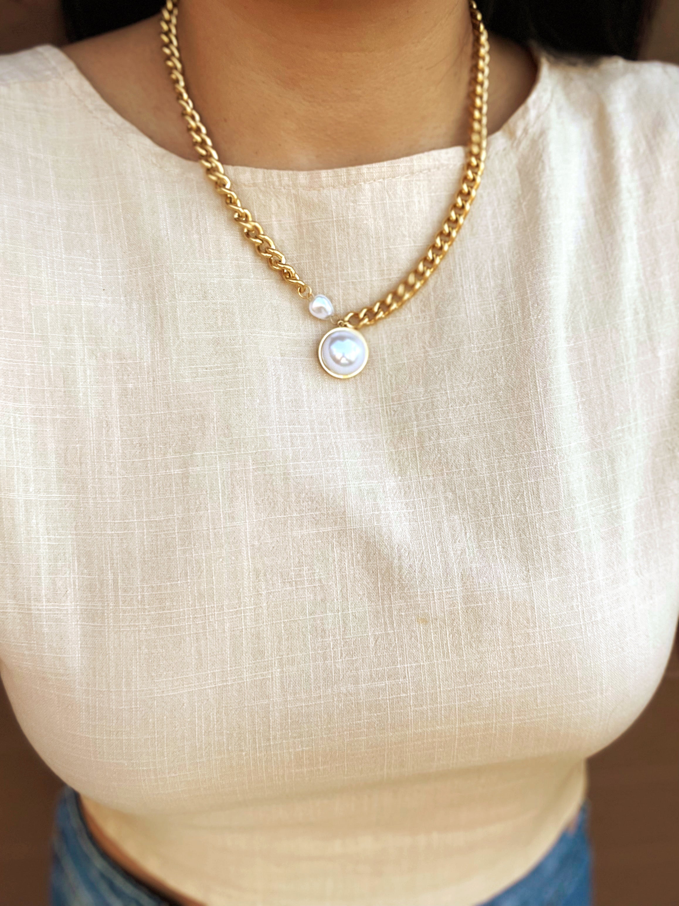 Bold Pearl Necklace